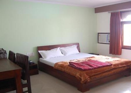 Hotel Roma Palace Kukas Phòng bức ảnh